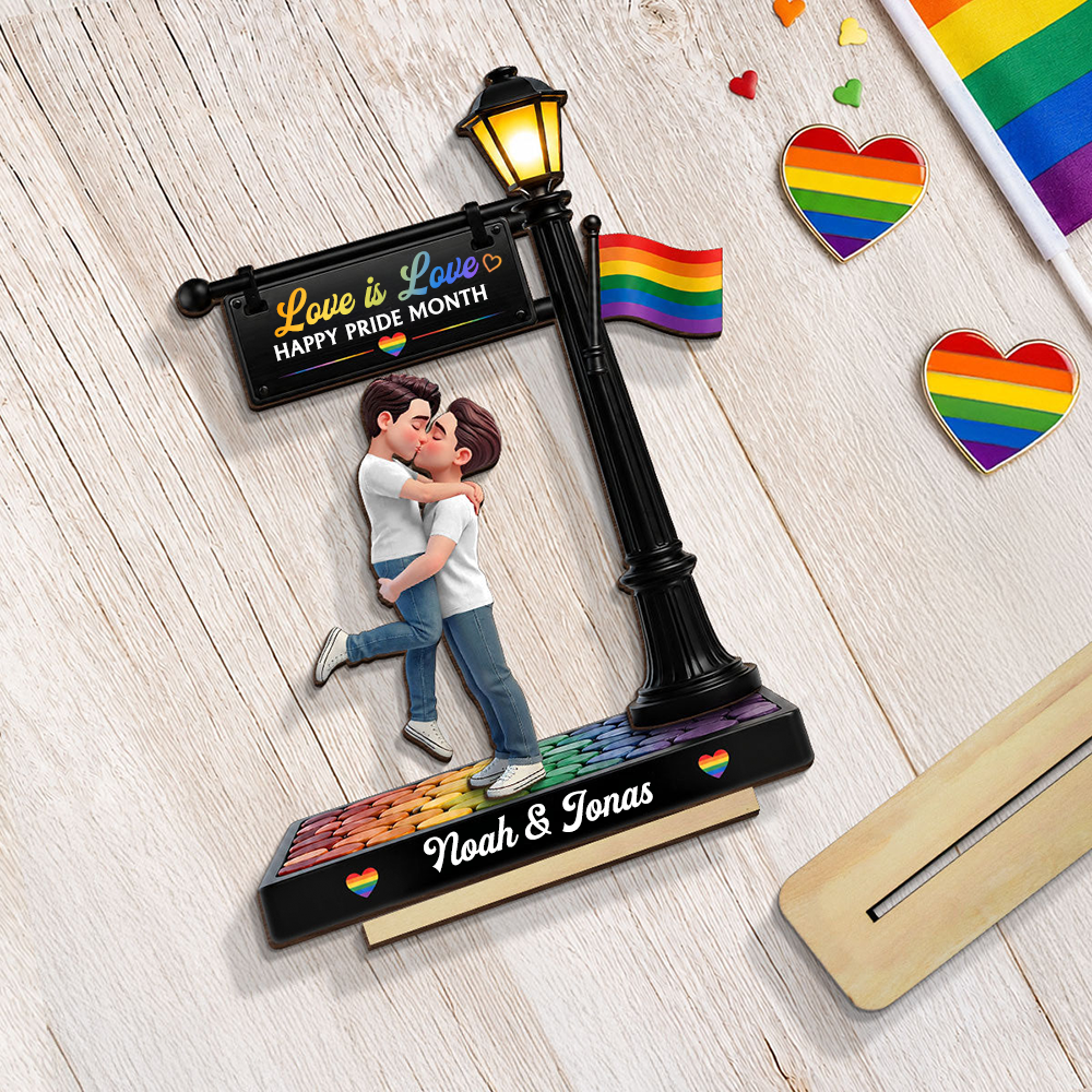 Personalised Wooden Plaque for LGBT-Couples - Couple Under Lantern Design