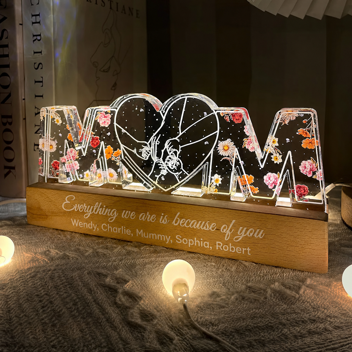 Personalised Mum LED Night Light with Birth Flowers - Hand in Hand Design